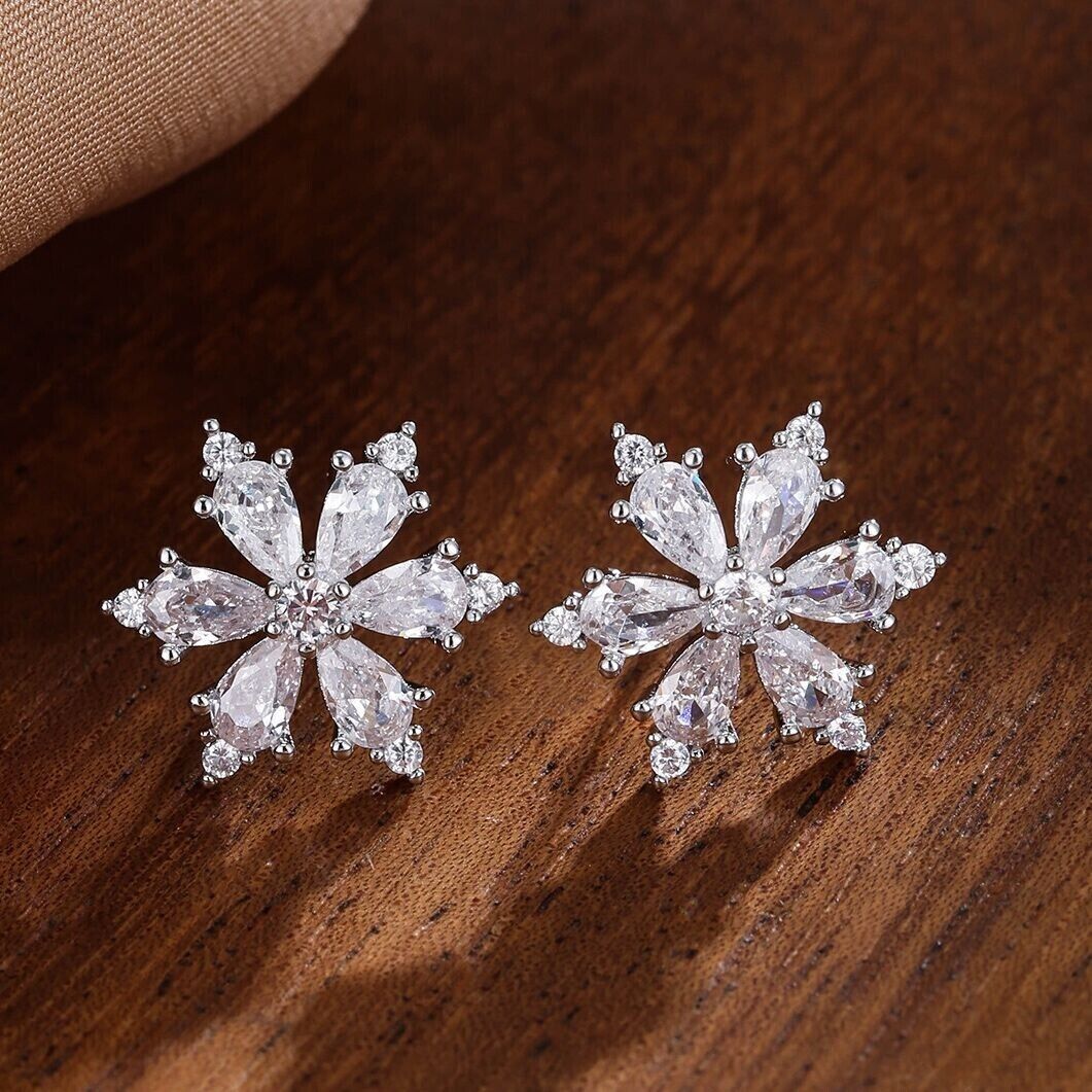 Crystal Snowflake Stud Earrings 925 Sterling Silver Womens Girls Christmas Gift