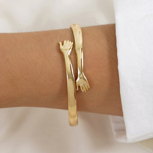 Fashion Gold Plated Hug Bracelet Adjustable Bangle Women Friendship Jewelry Gift